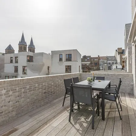 Lecomte - Rose D'ivry-3 Bedroom W Free Parking Garage - Large Terrace - Quiet Area & Walking Distance From The Sea! 223 아파트 *