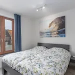 Lecomte - Rose D'ivry-3 Bedroom W Free Parking Garage - Large Terrace - Quiet Area & Walking Distance From The Sea! 223 Ostende