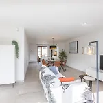 Lecomte - Rose D'ivry-3 Bedroom W Free Parking Garage - Large Terrace - Quiet Area & Walking Distance From The Sea! 223 * Ostende
