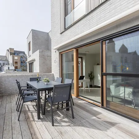 Lecomte - Rose D'ivry-3 Bedroom W Free Parking Garage - Large Terrace - Quiet Area & Walking Distance From The Sea! 223 Apartman